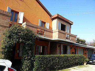 Casa indipendente in vendita a Civitanova Marche (MC) via piane chienti 153 foto 2