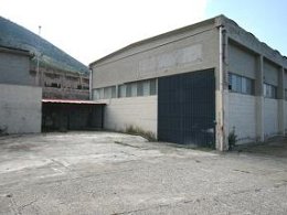 Affitto Capannone in A a 