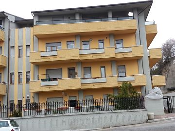 Appartamento in vendita a L'Aquila (AQ)  foto 1
