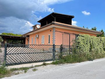 Casa indipendente in vendita a Cugnoli (PE) PIANO SAN GIOVANNI foto 2