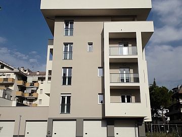 Appartamento in affitto a Chieti (CH) via pescara foto 2