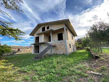 Casa indipendente in vendita a Rosciano (PE)  foto 2