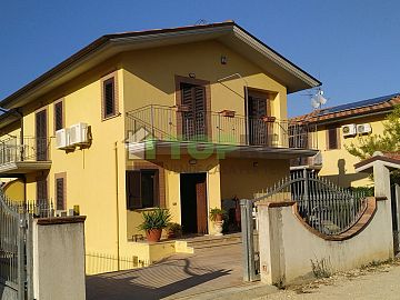 Villa a schiera in vendita a Montenero di Bisaccia (CB)  foto 1