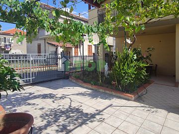 Casa indipendente in vendita a Pescara (PE)  foto 3