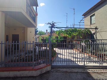 Casa indipendente in vendita a Pescara (PE)  foto 2