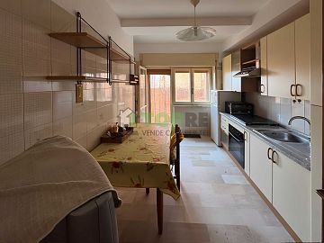 Appartamento in vendita a Chieti (CH) Via Madonna degli Angeli foto 4