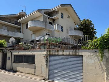 Villa in vendita a Chieti (CH)  foto 1