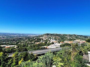 Appartamento in vendita a Chieti (CH) via fontevecchia foto 8