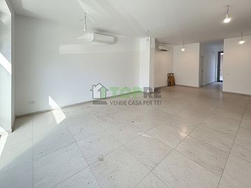 Negozio o Locale in vendita a Chieti (CH) Via Sulmona foto 7