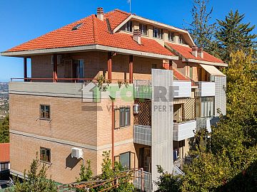 Attico in vendita a Chieti (CH) Via Santarelli foto 1