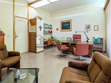 Ufficio in vendita a Chieti (CH) Corso Marrucino foto 2