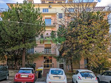 Appartamento in vendita a Chieti (CH) Via C. Spatocco foto 4