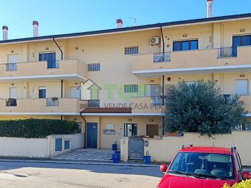 Appartamento in vendita a Rosciano (PE) Via delle Betulle foto 3