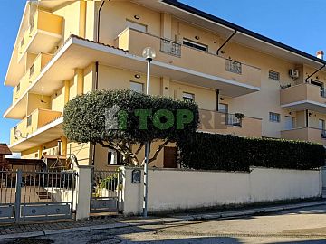Appartamento in vendita a Rosciano (PE) Via delle Betulle foto 4