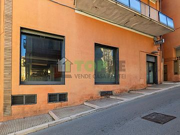 Negozio o Locale in vendita a Chieti (CH)  foto 2