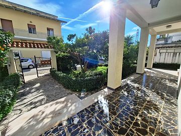 Villa bifamiliare in vendita a Montesilvano (PE)  foto 2