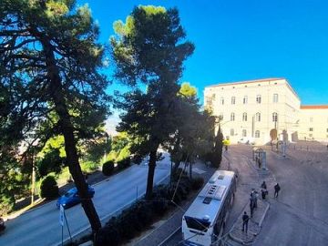 Appartamento in vendita a Chieti (CH) Via Arcivescovado foto 4