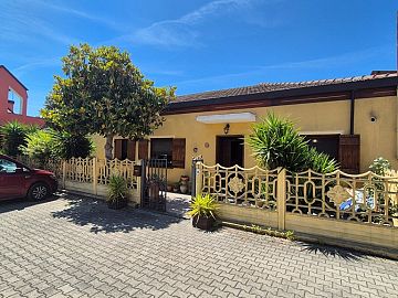 Casa indipendente in vendita a Chieti (CH) via penne foto 1