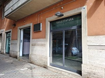 Negozio o Locale in affitto a Pescara (PE)  foto 1