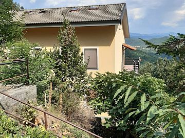 Appartamento in vendita a Maissana (SP) Tavarone foto 1
