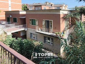 Appartamento in vendita a Chieti (CH) Via Quarantotti foto 2