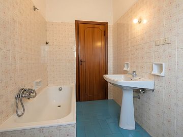 Negozio o Locale in vendita a Chieti (CH) Viale Europa foto 23