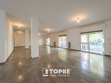 Negozio o Locale in vendita a Chieti (CH) Viale Europa foto 1