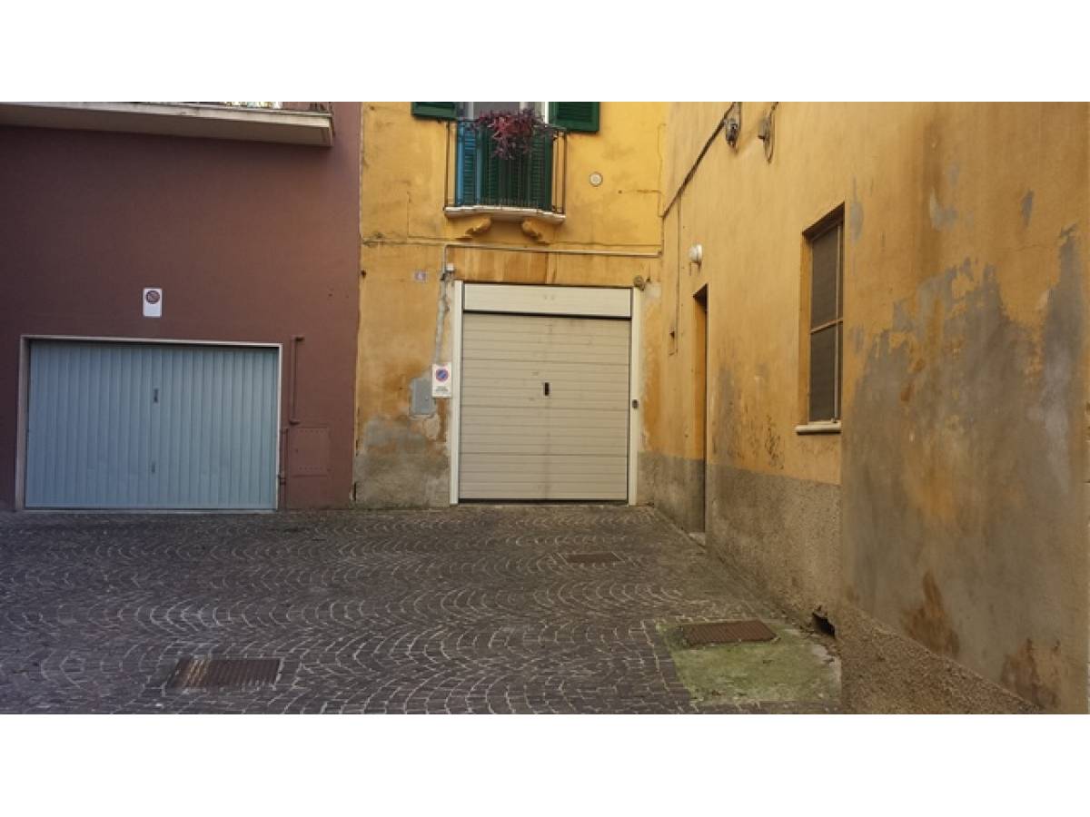 Garage for sale in L.go S. Gaetano  in C.so Marrucino - Civitella area at Chieti - 759733 foto 1