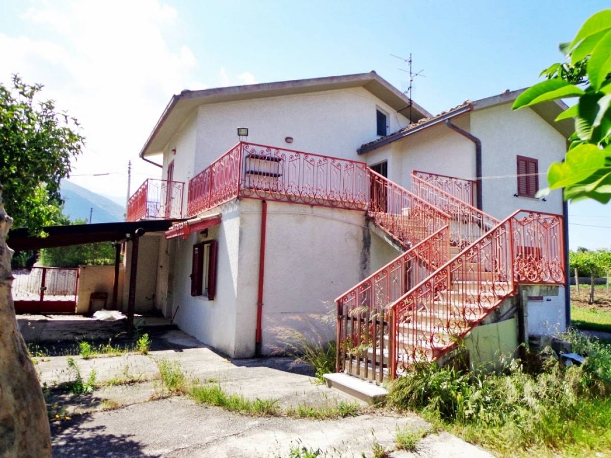 Indipendent house for sale in contrada piano la roma  at Casoli - 463663 foto 2