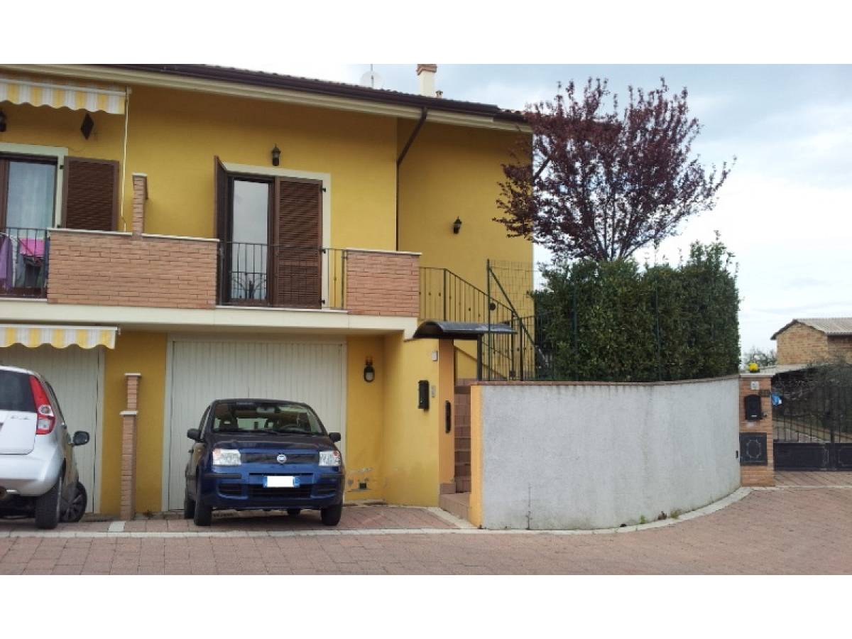 Semi-detached Villa for sale in Via Iconicella  at Ripa Teatina - 105663 foto 1