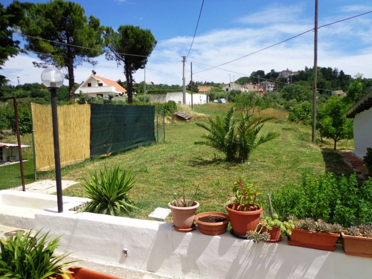 Indipendent house for sale in strada villaggio del fanciullo  in Tricalle area at Chieti - 824434 foto 1