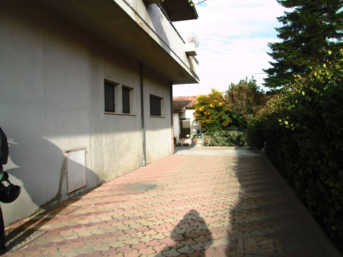 Apartment for sale in VIA SANTA MARIA  at Collecorvino - 1225098 foto 4