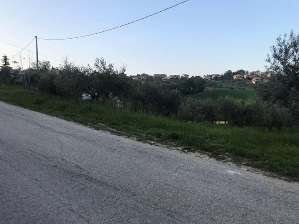 Residential building lot for sale in VIA COLLE MARCONE  at Bucchianico - 7600966 foto 2