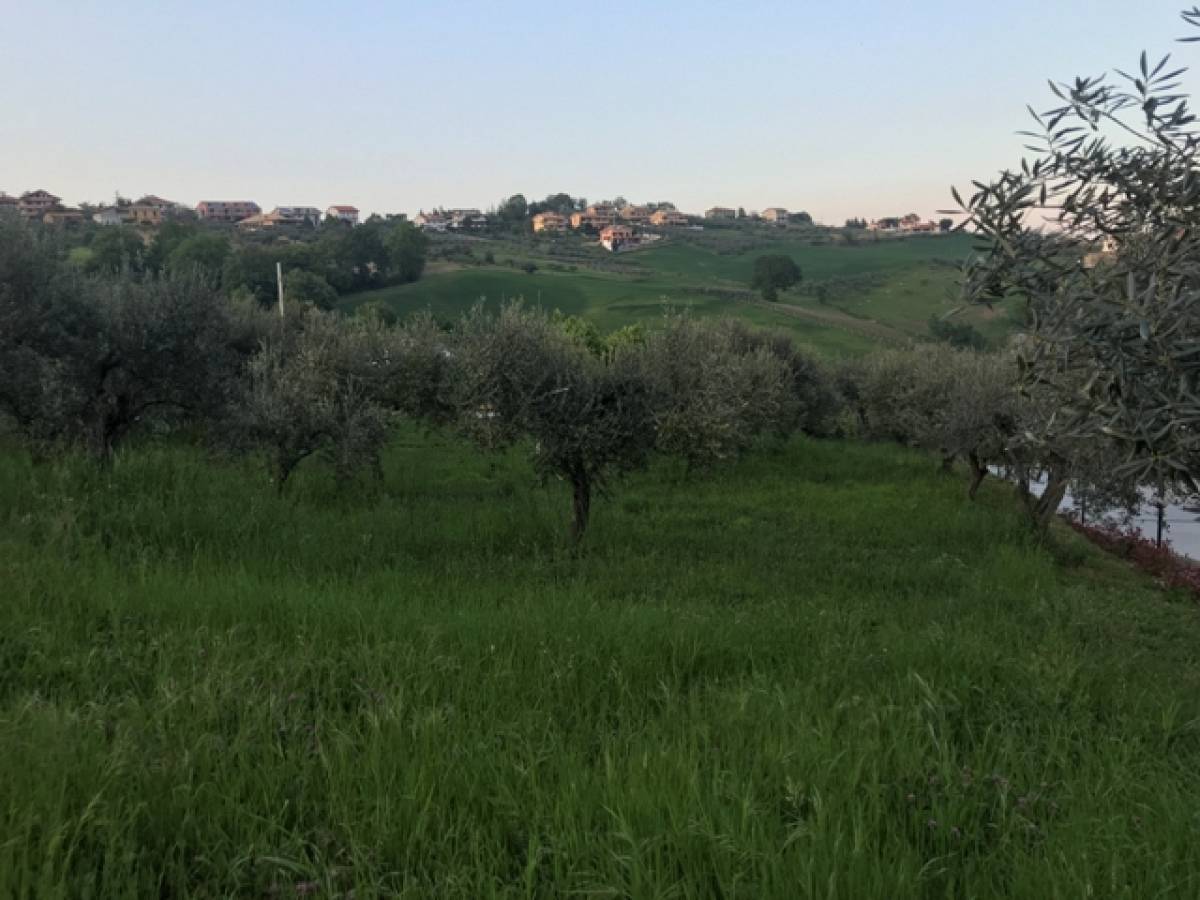 Residential building lot for sale in VIA COLLE MARCONE  at Bucchianico - 7600966 foto 3