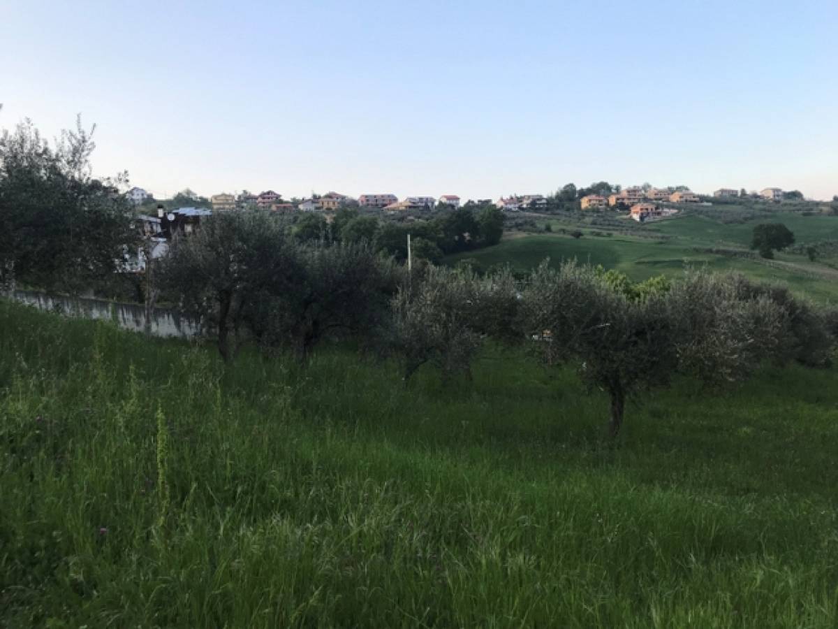 Residential building lot for sale in VIA COLLE MARCONE  at Bucchianico - 7600966 foto 4