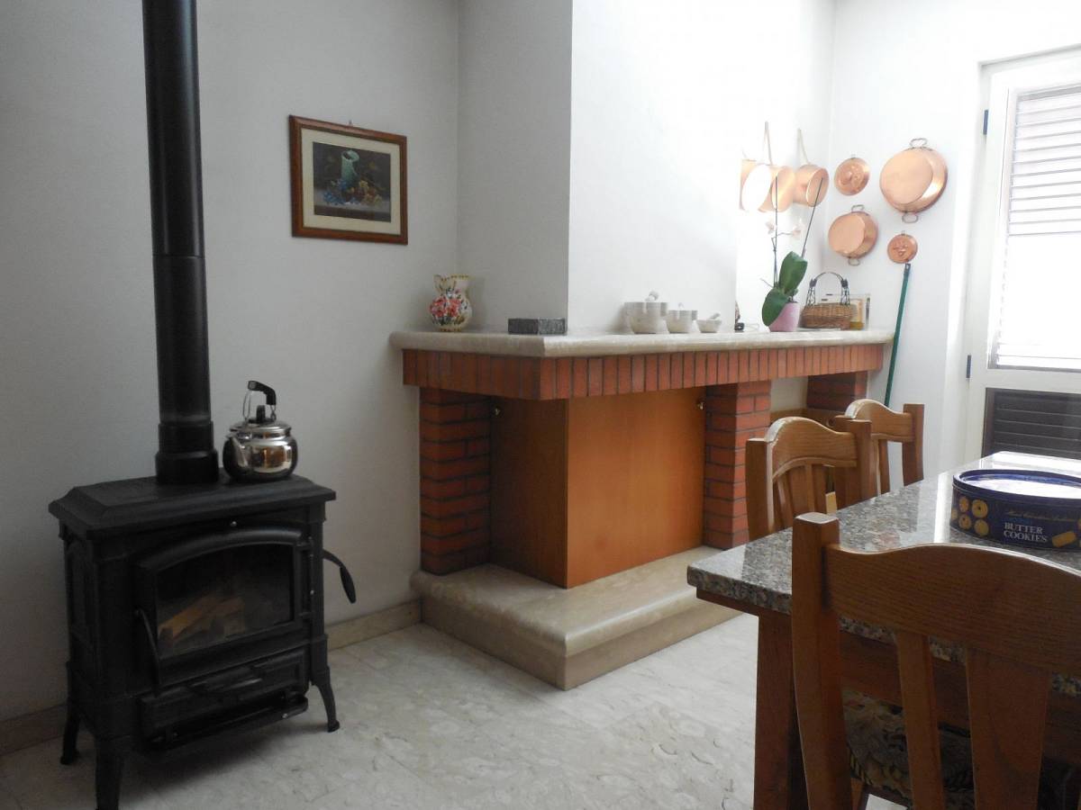 Villa bifamiliare in vendita in Via Pietrara 42  a Lettomanoppello - 5101516 foto 14