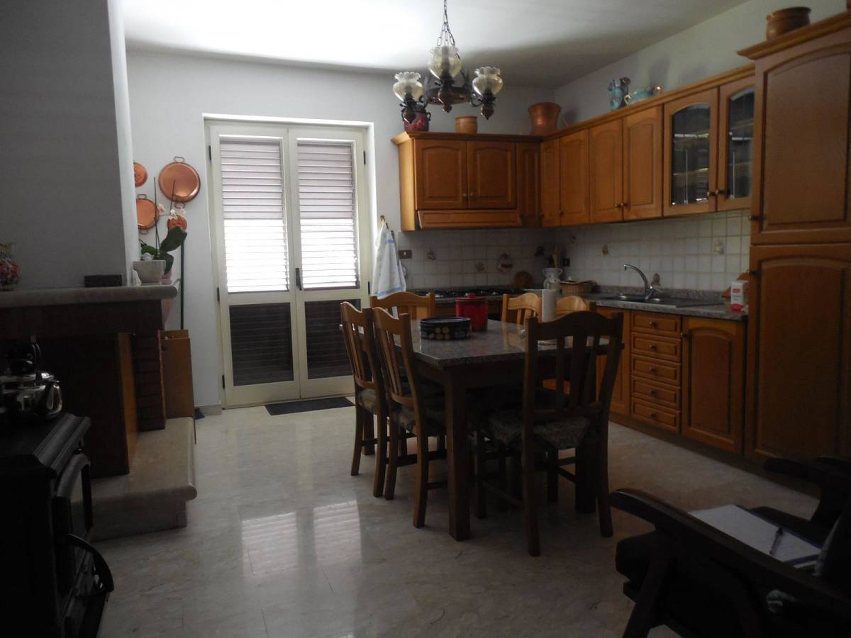 Villa bifamiliare in vendita in Via Pietrara 42  a Lettomanoppello - 5101516 foto 15