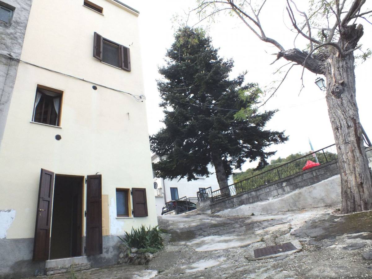 Casa indipendente in vendita in Via Girone  a Pretoro - 7887668 foto 1