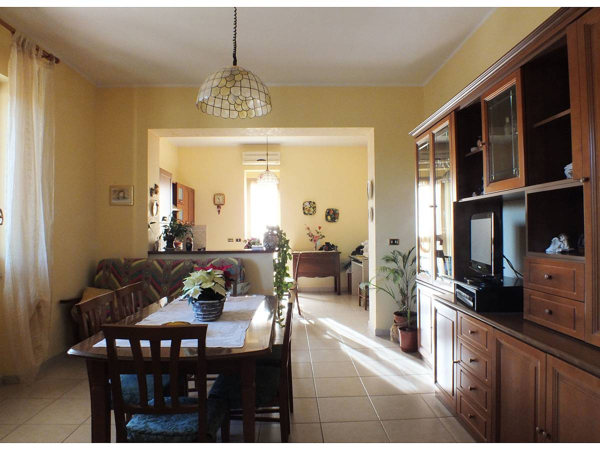 Villa for sale in Via Carluzzi  in Paese - Centro Storico area at Manoppello - 1190984 foto 18