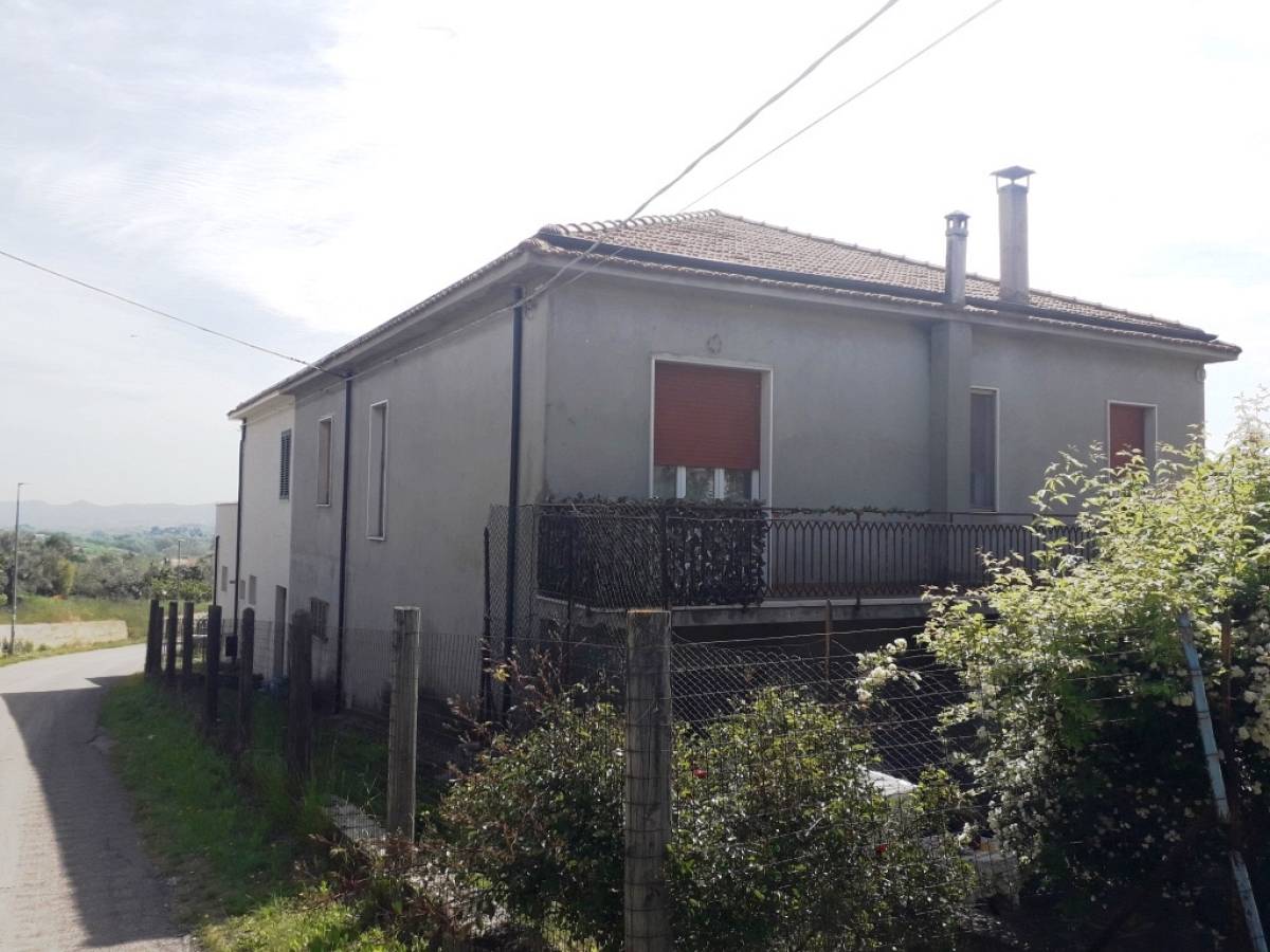 Porzione di casa in vendita in via capone  a Cepagatti - 4230525 foto 4