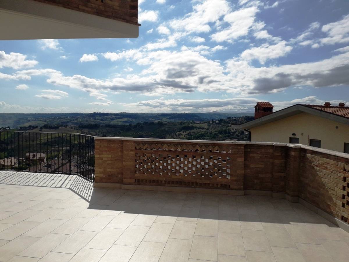 Villa in vendita in via della vittoria  a Bucchianico - 9823832 foto 11