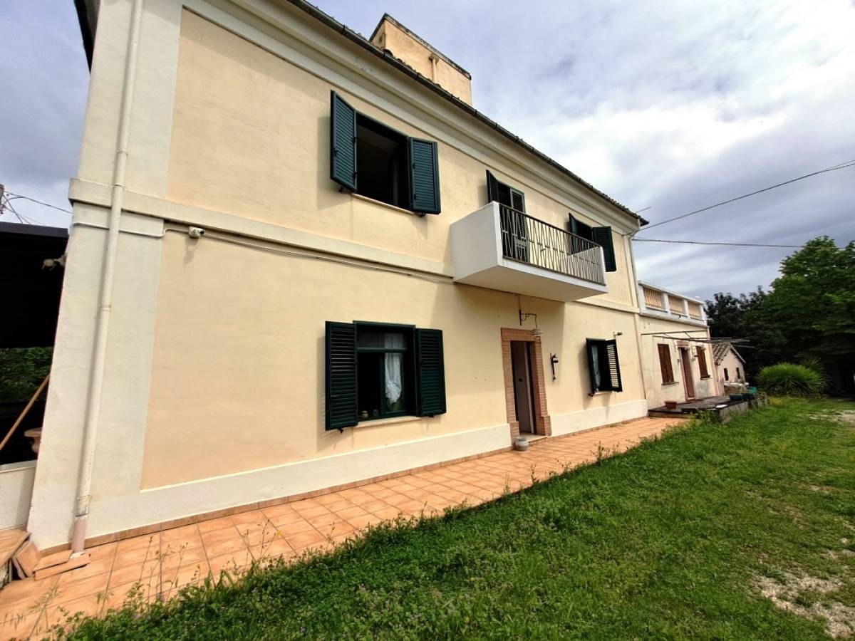 Indipendent house for sale in contrada casali  at Nocciano - 9667822 foto 2