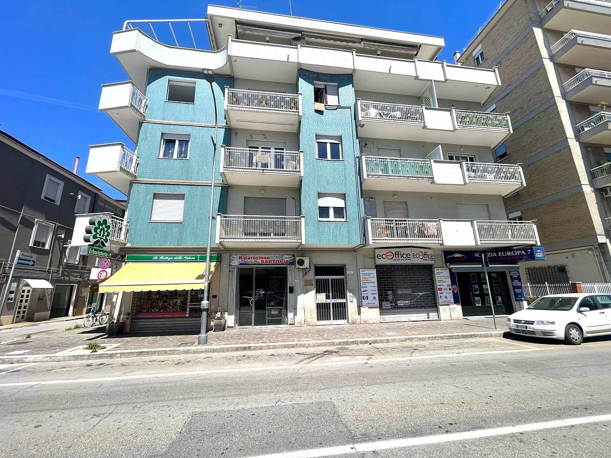 Appartamento in vendita in CORSO UMBERTO I 197 zona Centro a Montesilvano - 8420236 foto 1