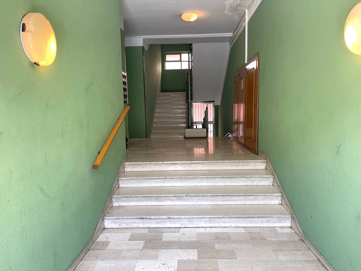 Appartamento in vendita in CORSO UMBERTO I 197 zona Centro a Montesilvano - 8420236 foto 2