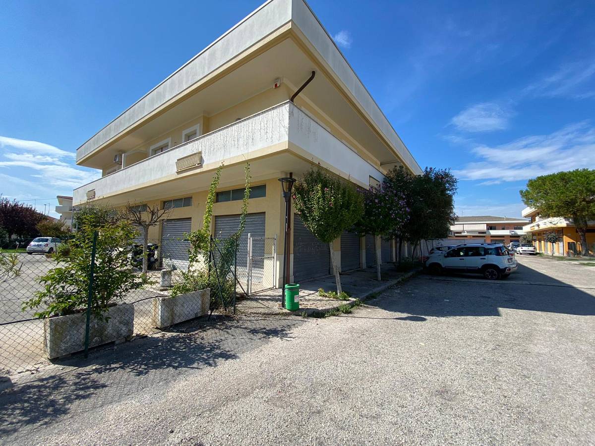  for sale in lago sant'angelo  in Tiburtina - S. Donato area at Pescara - 3826865 foto 1