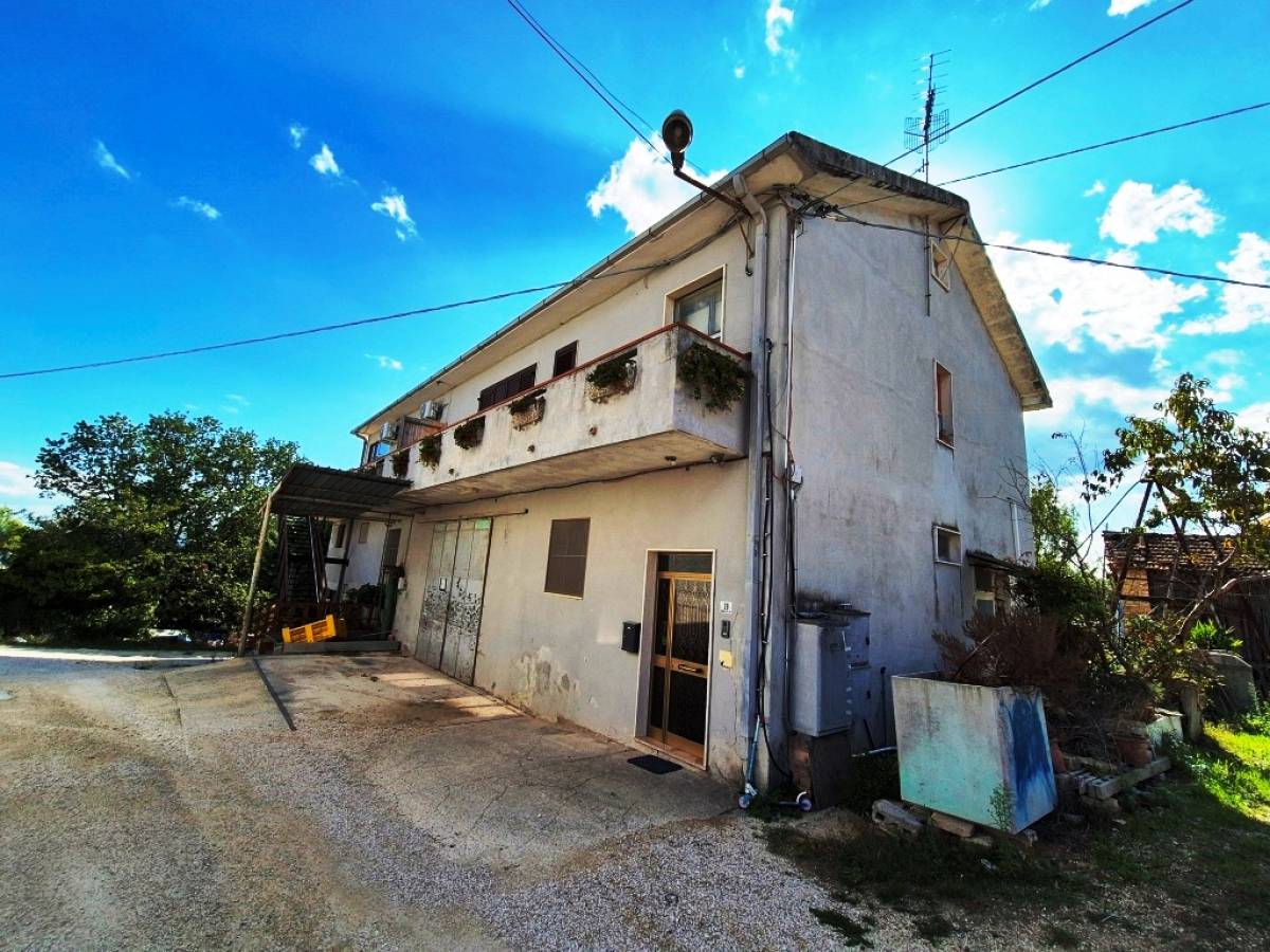 Casa indipendente in vendita in strada delle cave zona San Salvatore a Chieti - 1354706 foto 2