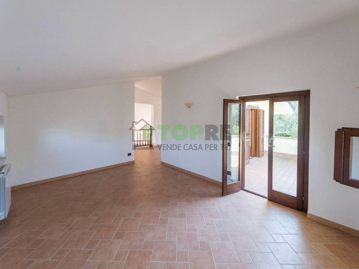 Villa for sale in   at Moscufo - 9570629 foto 4