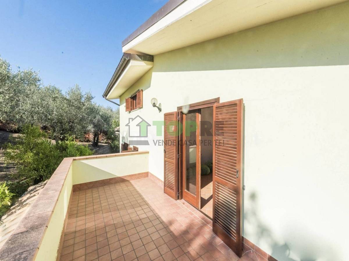 Villa for sale in   at Moscufo - 9570629 foto 8