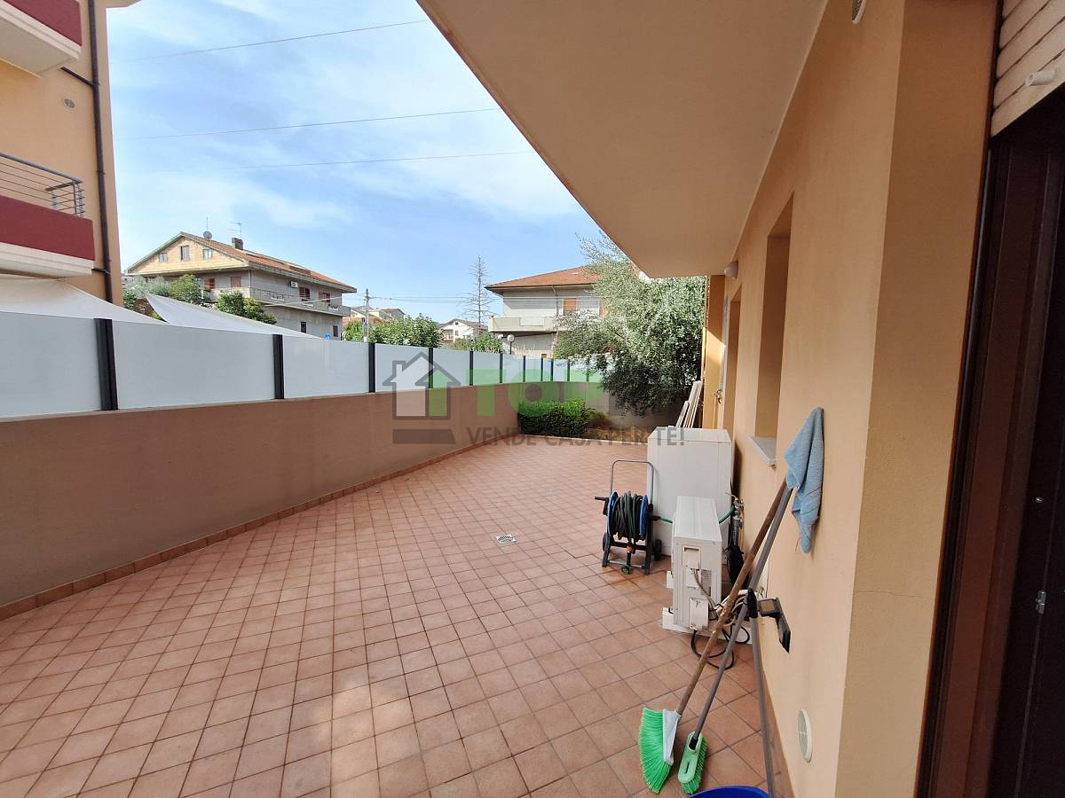 Appartamento in vendita in   a Cappelle sul Tavo - 5209895 foto 2