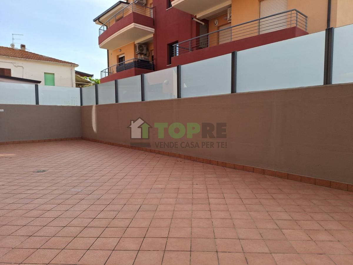 Apartment for sale in   at Cappelle sul Tavo - 5209895 foto 19